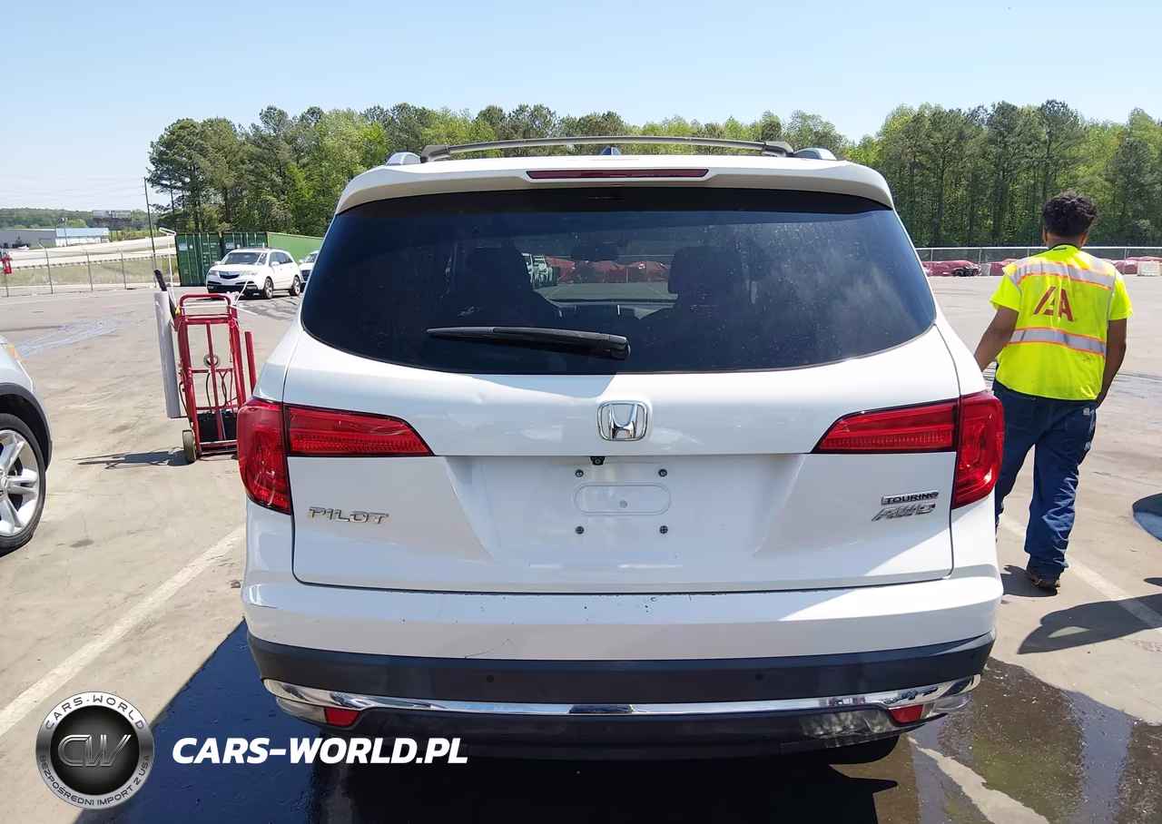 2017 Honda Pilot Touring VIN:5FNYF6H94HB098387 - 16