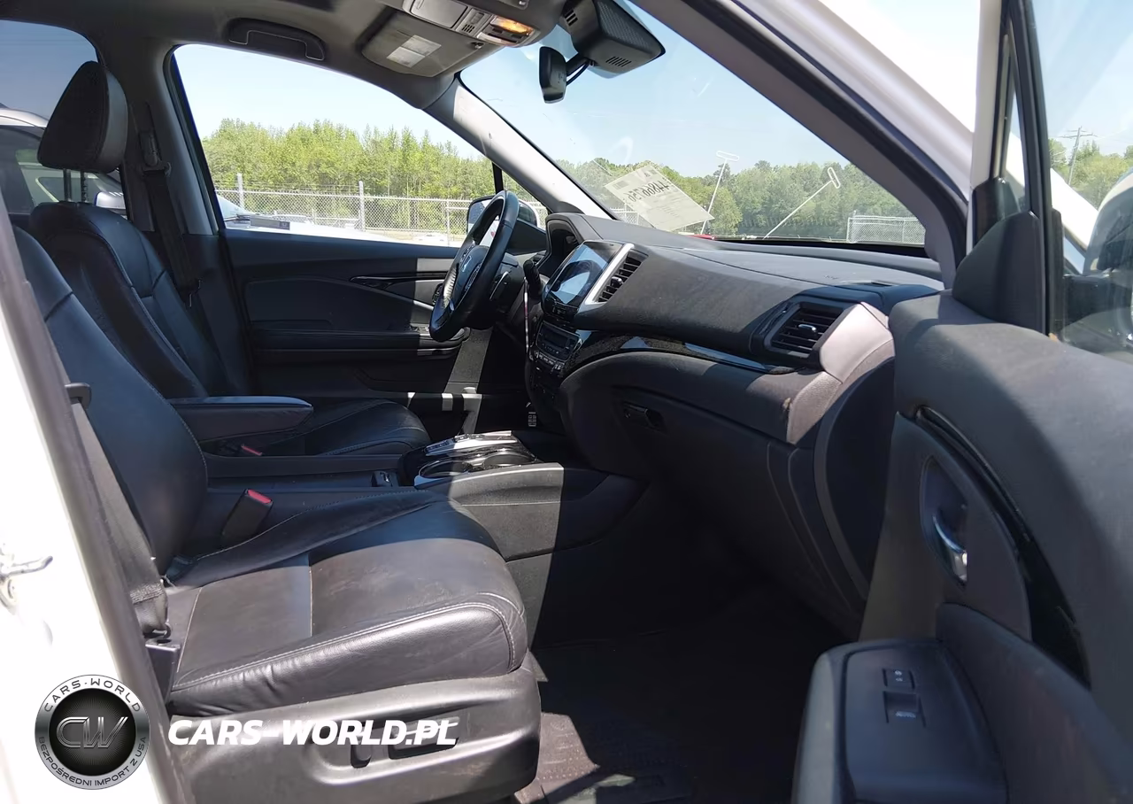 2017 Honda Pilot Touring VIN:5FNYF6H94HB098387 - 5
