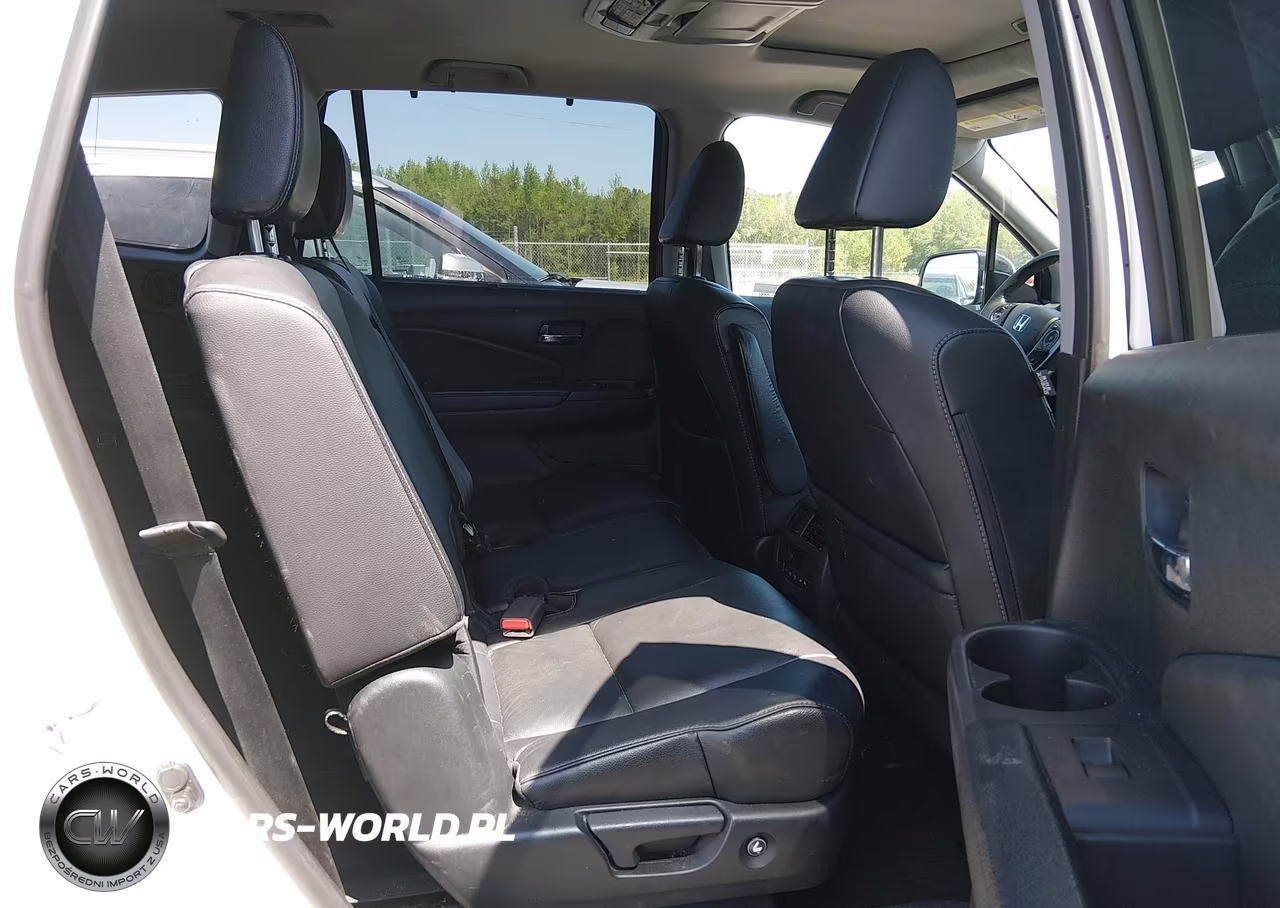 2017 Honda Pilot Touring VIN:5FNYF6H94HB098387 - 8