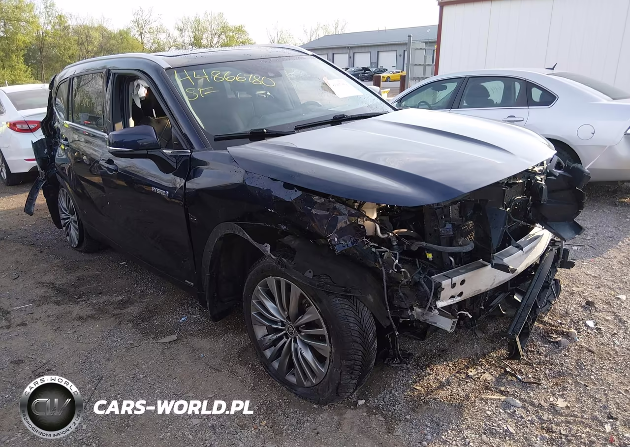 2021 Toyota Highlander Hybrid Platinum