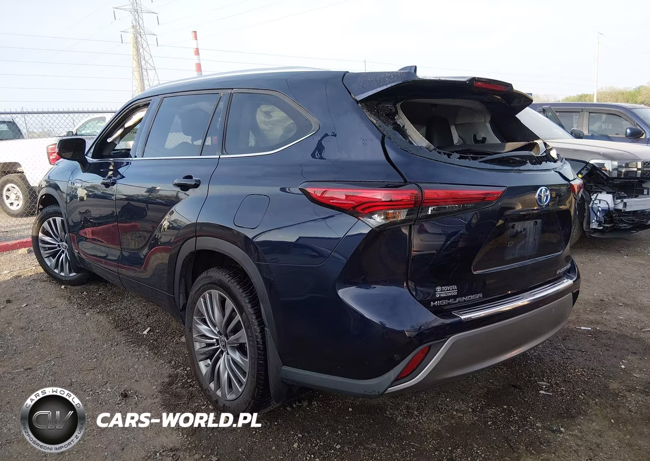 2021 Toyota Highlander Hybrid Platinum VIN:5TDEBRCH9MS015430 - 3