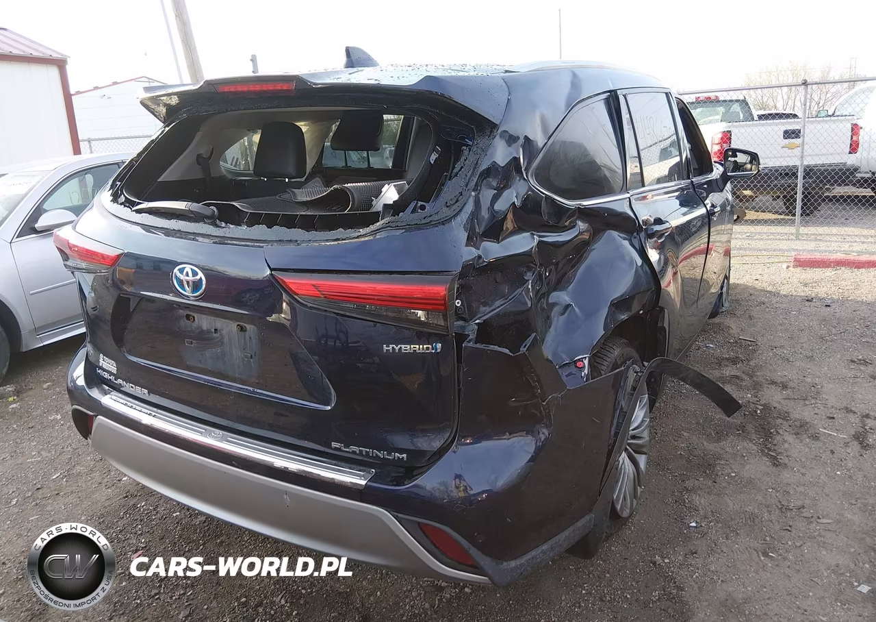 2021 Toyota Highlander Hybrid Platinum VIN:5TDEBRCH9MS015430 - 4