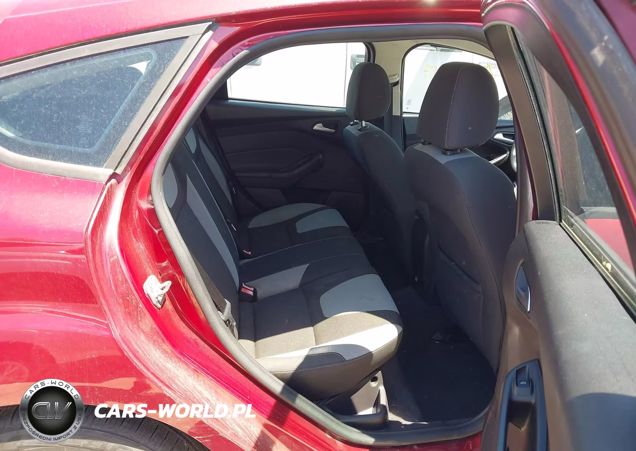2014 Ford Focus Se VIN:1FADP3K26EL453953 - 8