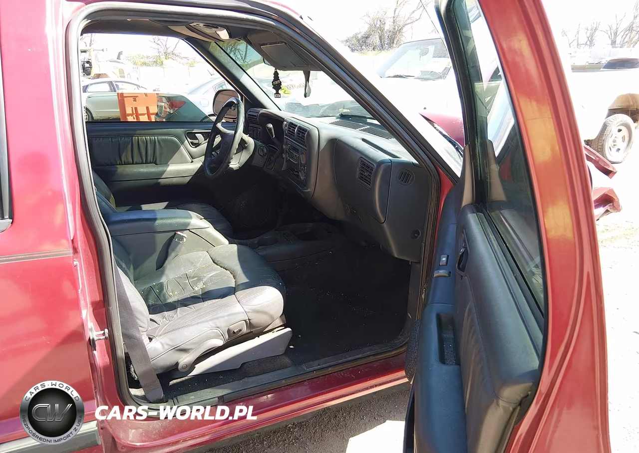 1995 Chevrolet Blazer VIN:1GNDT13W2SK200374 - 5