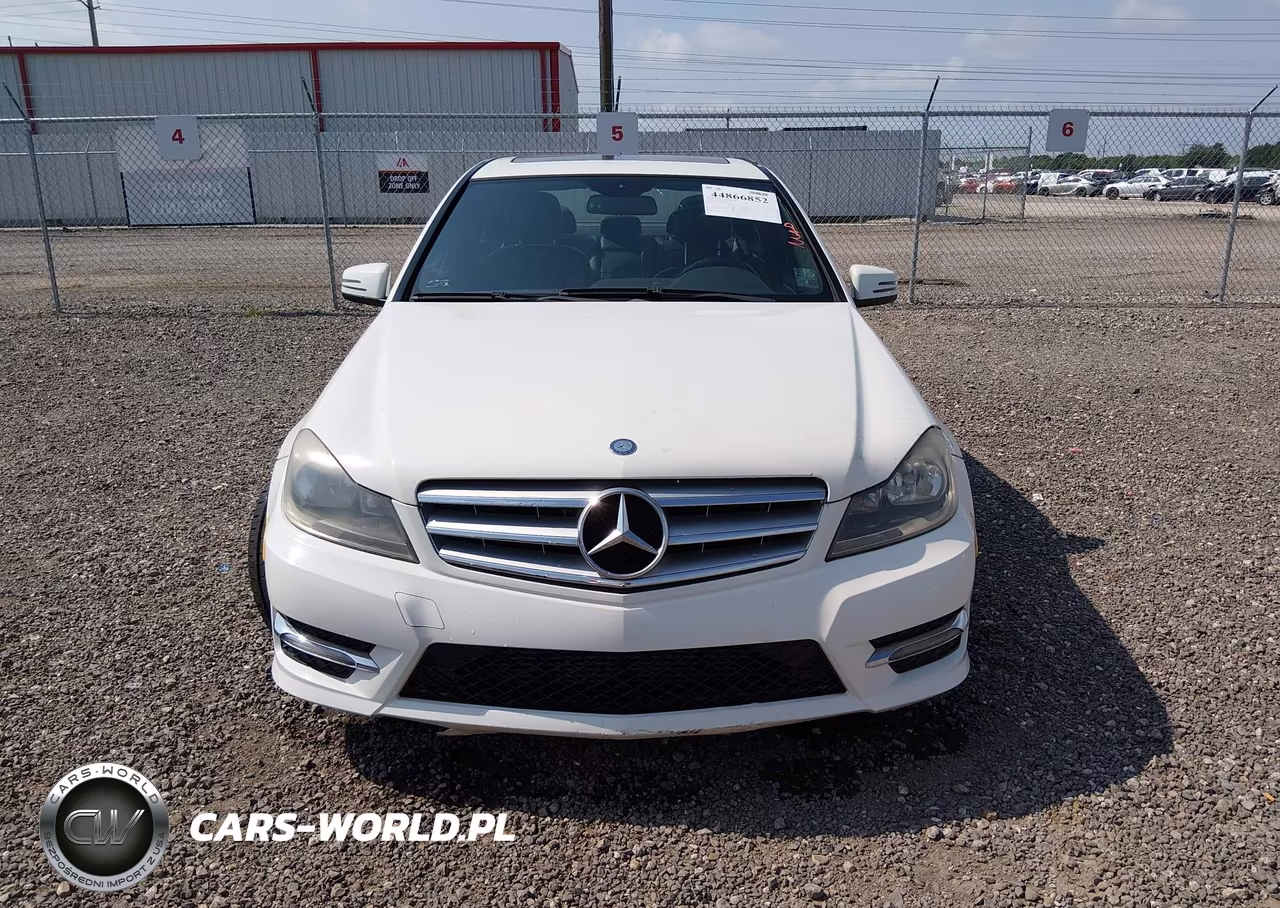 2012 Mercedes-Benz C 250 Sport VIN:WDDGF4HB9CR231673 - 12