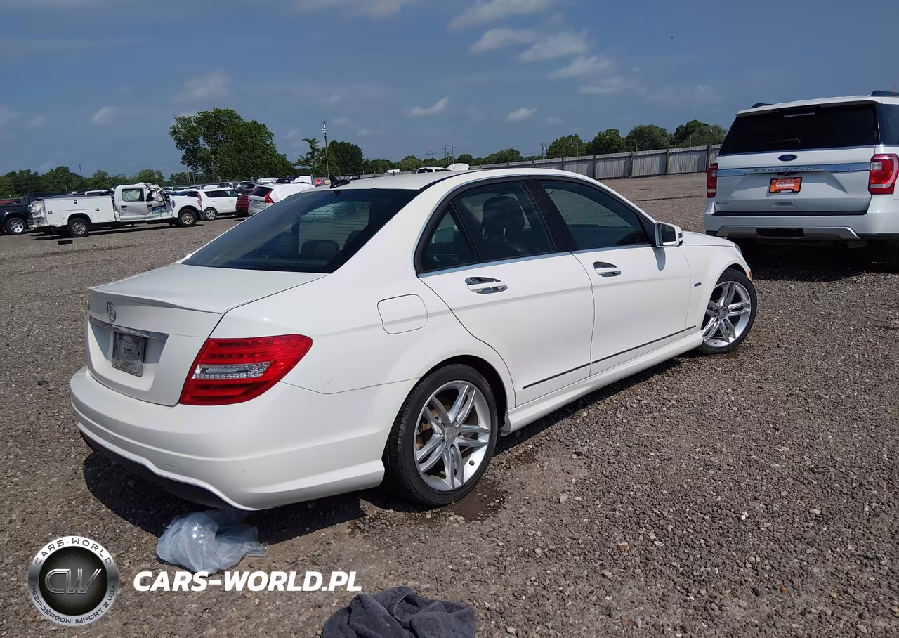 2012 Mercedes-Benz C 250 Sport VIN:WDDGF4HB9CR231673 - 4
