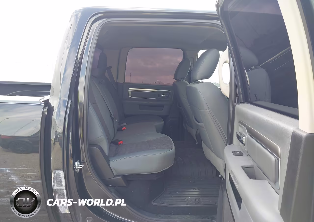 2018 Ram 1500 Lone Star 4X2 5'7 Box VIN:1C6RR6LM9JS256309 - 8