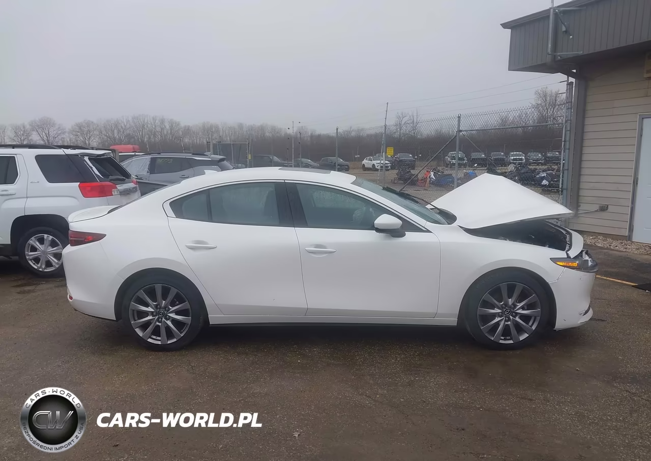 2021 Mazda Mazda3 Premium VIN:JM1BPBDL7M1315348 - 13
