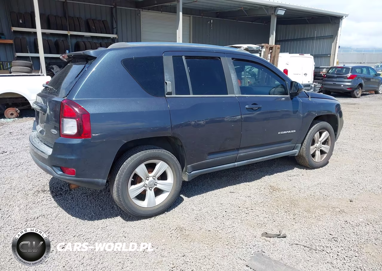 2015 Jeep Compass High Altitude Edition VIN:1C4NJCEA0FD305991 - 4