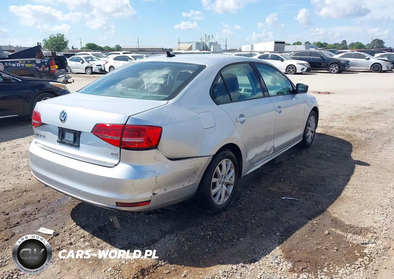 2015 Volkswagen Jetta 1.8T Se VIN:3VWD17AJ8FM282941 - 4