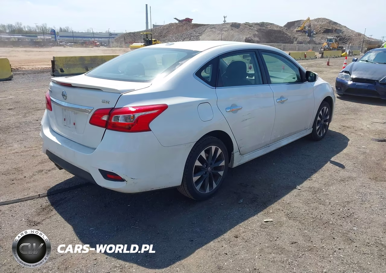 2017 Nissan Sentra Sr VIN:3N1AB7AP9HY391348 - 4