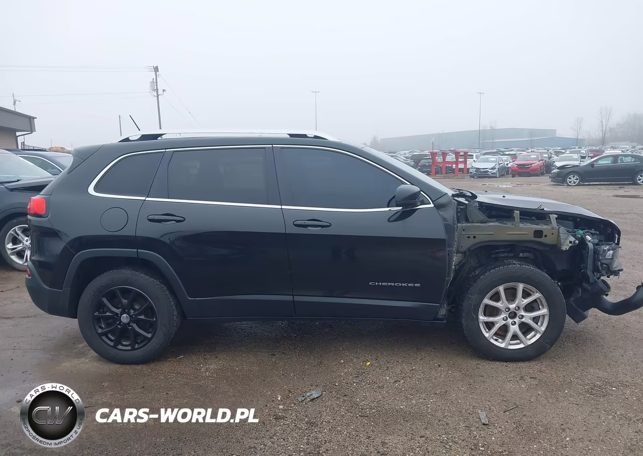 2014 Jeep Cherokee Latitude VIN:1C4PJMCSXEW104886 - 14