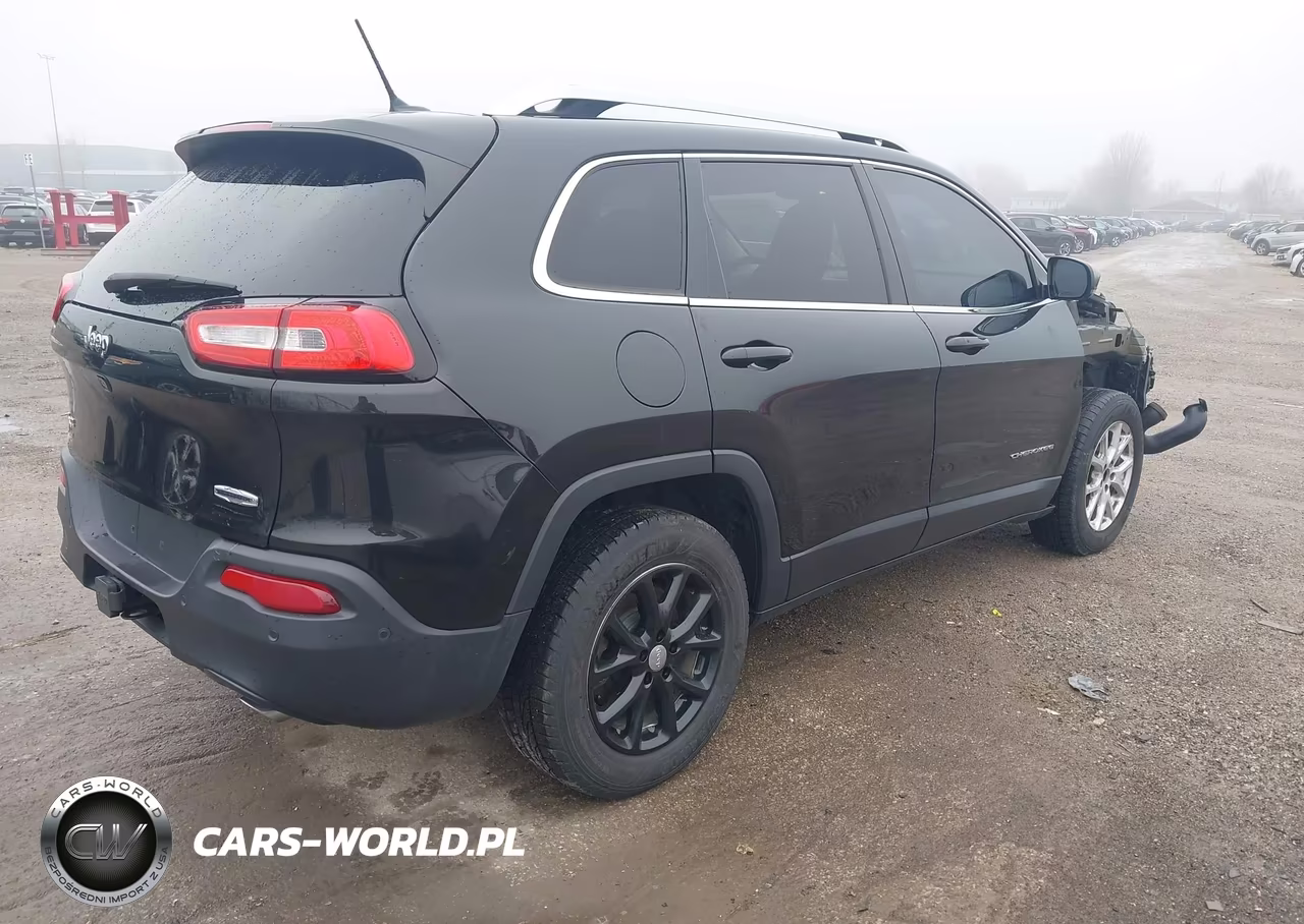 2014 Jeep Cherokee Latitude VIN:1C4PJMCSXEW104886 - 4