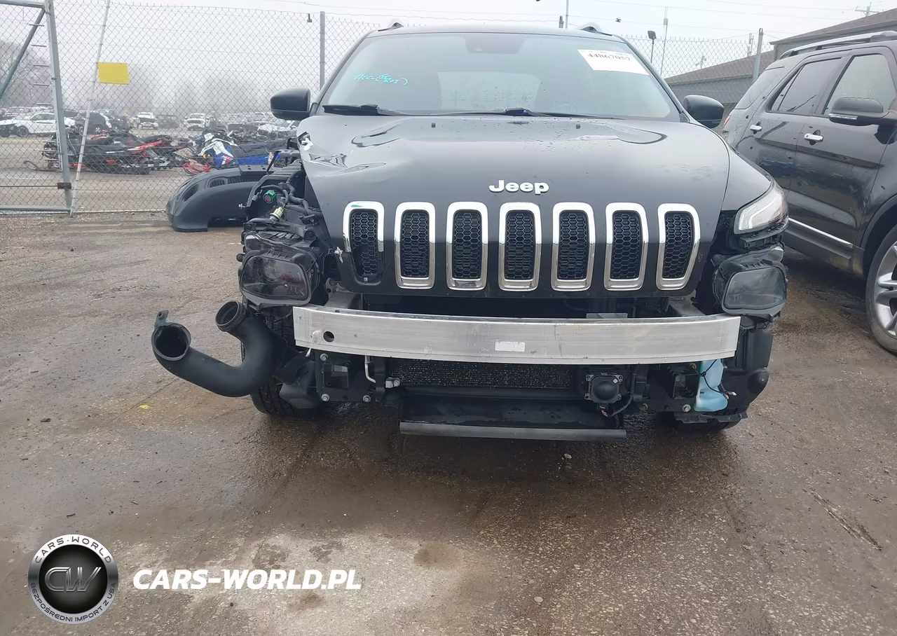2014 Jeep Cherokee Latitude VIN:1C4PJMCSXEW104886 - 6
