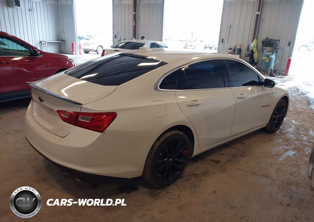 2018 Chevrolet Malibu Lt VIN:1G1ZD5ST7JF294357 - 4