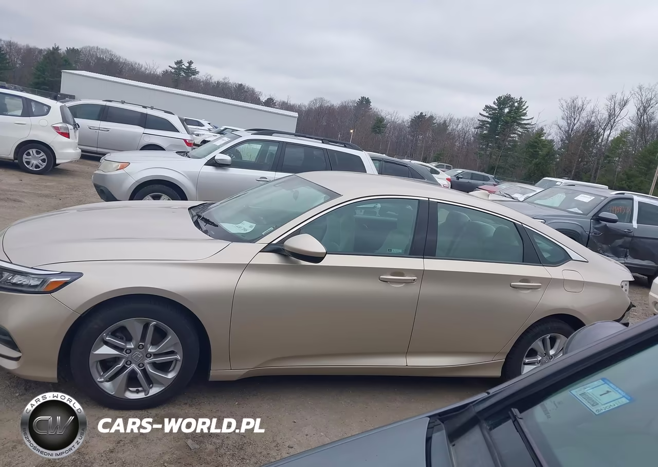 2018 Honda Accord Lx VIN:1HGCV1F15JA157668 - 15