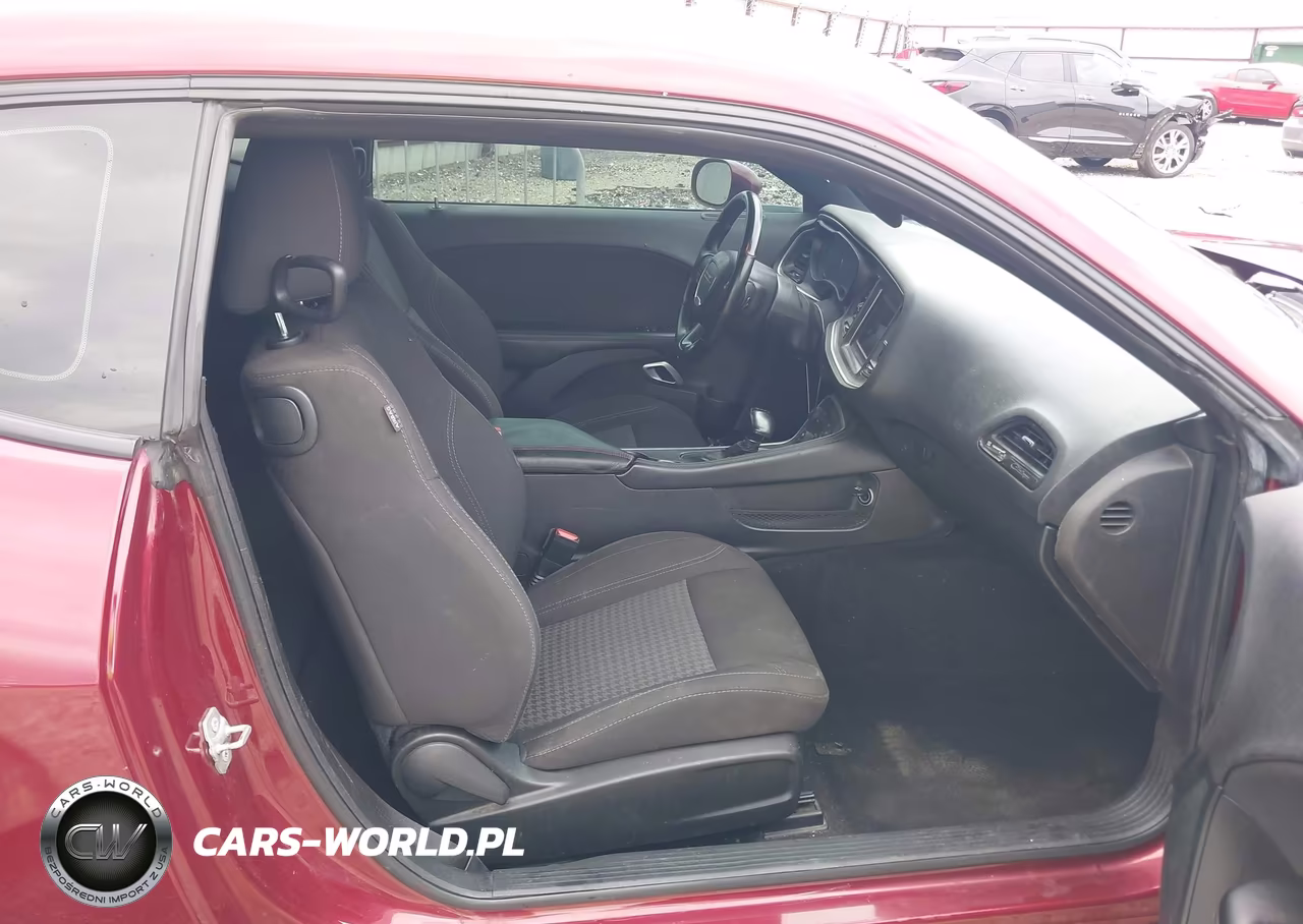 2021 Dodge Challenger Sxt VIN:2C3CDZAG9MH552586 - 5