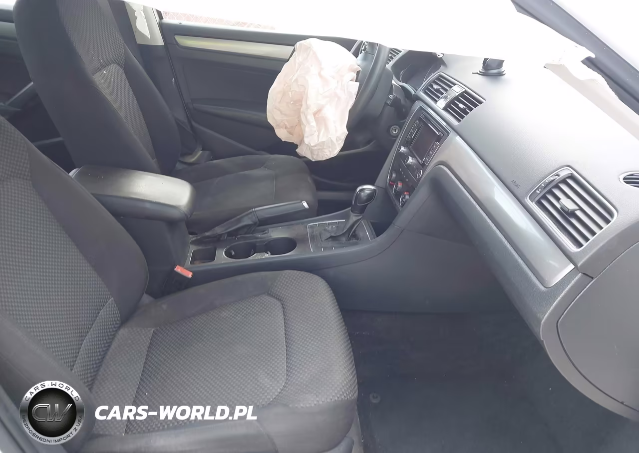 2014 Volkswagen Passat 2.5L S VIN:1VWAP7A31EC026689 - 5