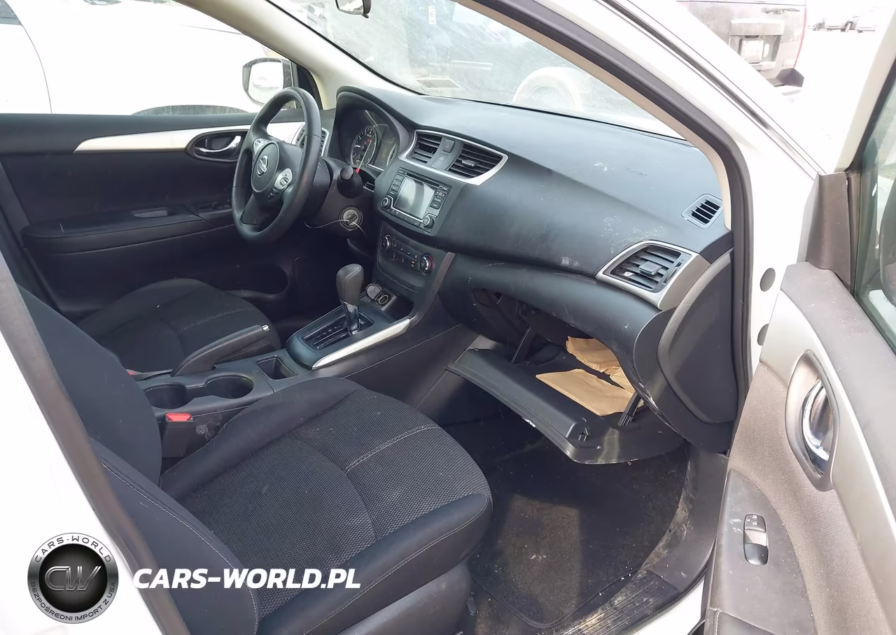 2018 Nissan Sentra S VIN:3N1AB7AP0JY205749 - 5