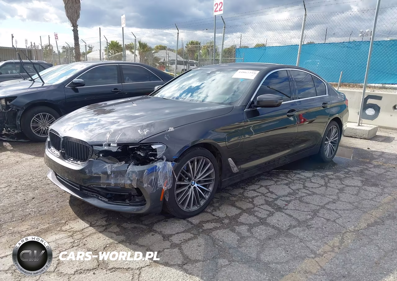 2020 BMW 530E Iperformance VIN:WBAJA9C05LCE35200 - 2