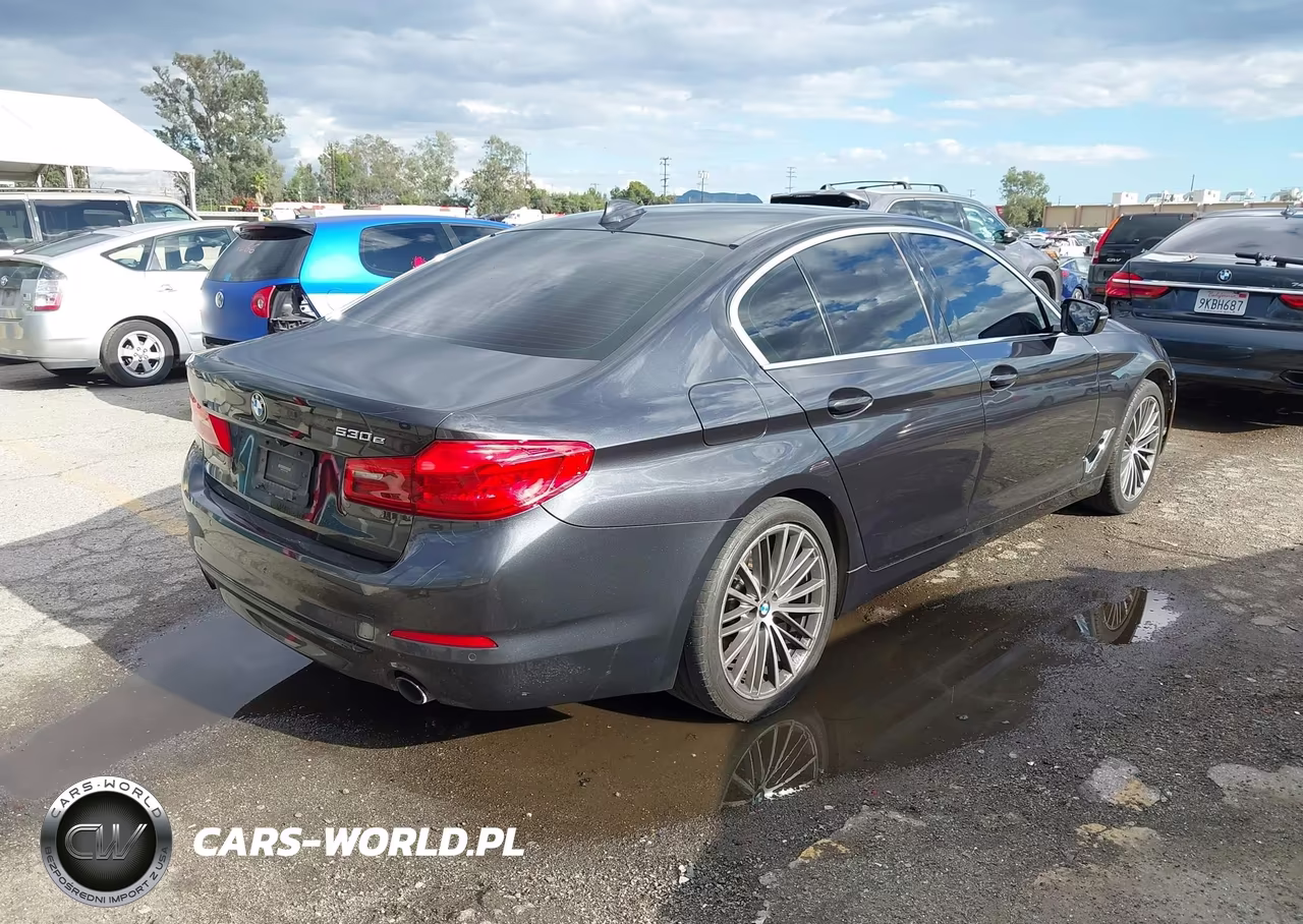 2020 BMW 530E Iperformance VIN:WBAJA9C05LCE35200 - 4