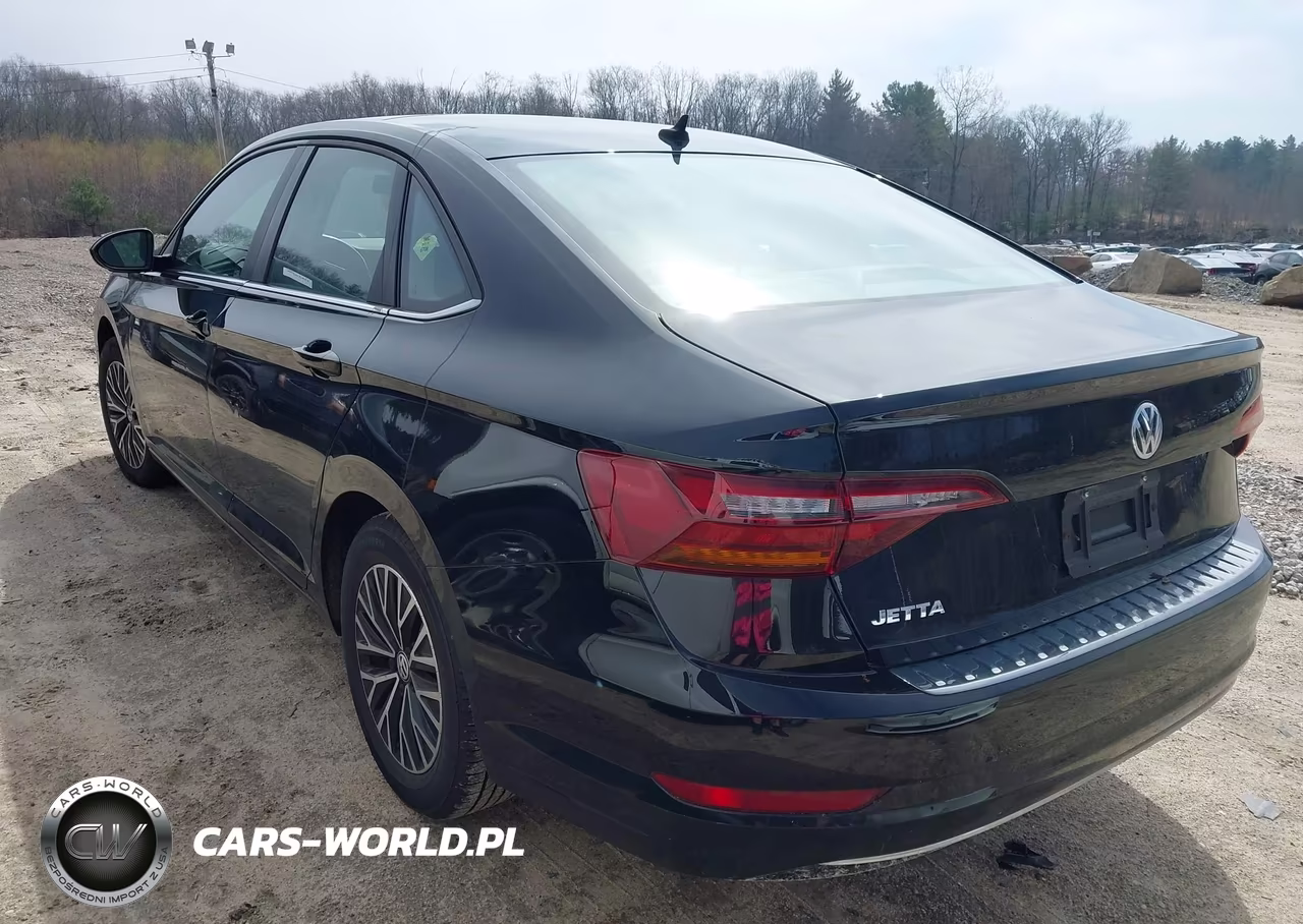 2019 Volkswagen Jetta VIN:3VWC57BU4KM215188 - 3