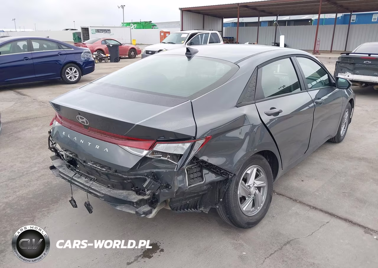 2026 Hyundai Elantra Se VIN:KMHLL4DG6TU137634 - 4