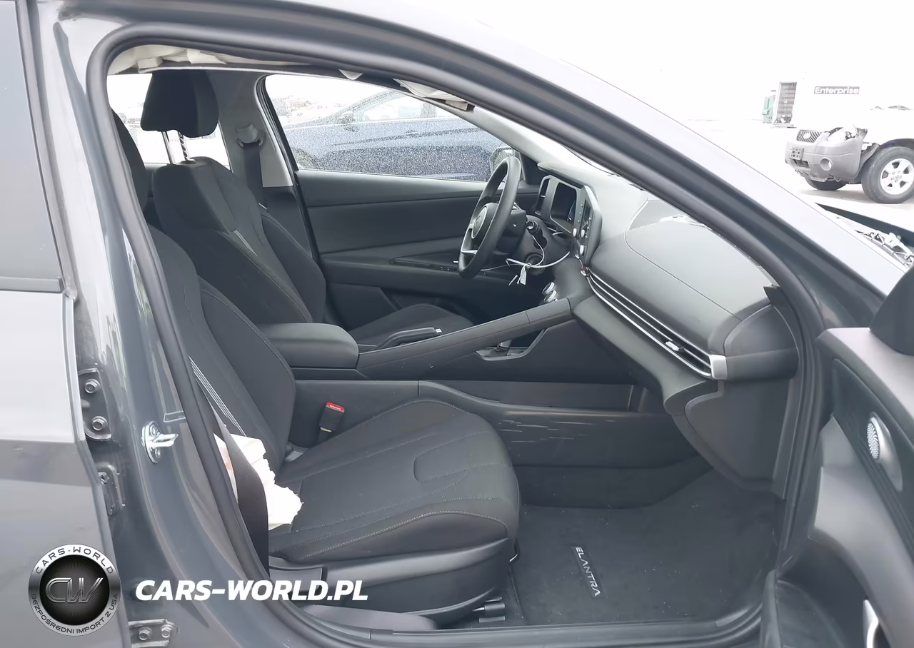 2026 Hyundai Elantra Se VIN:KMHLL4DG6TU137634 - 5