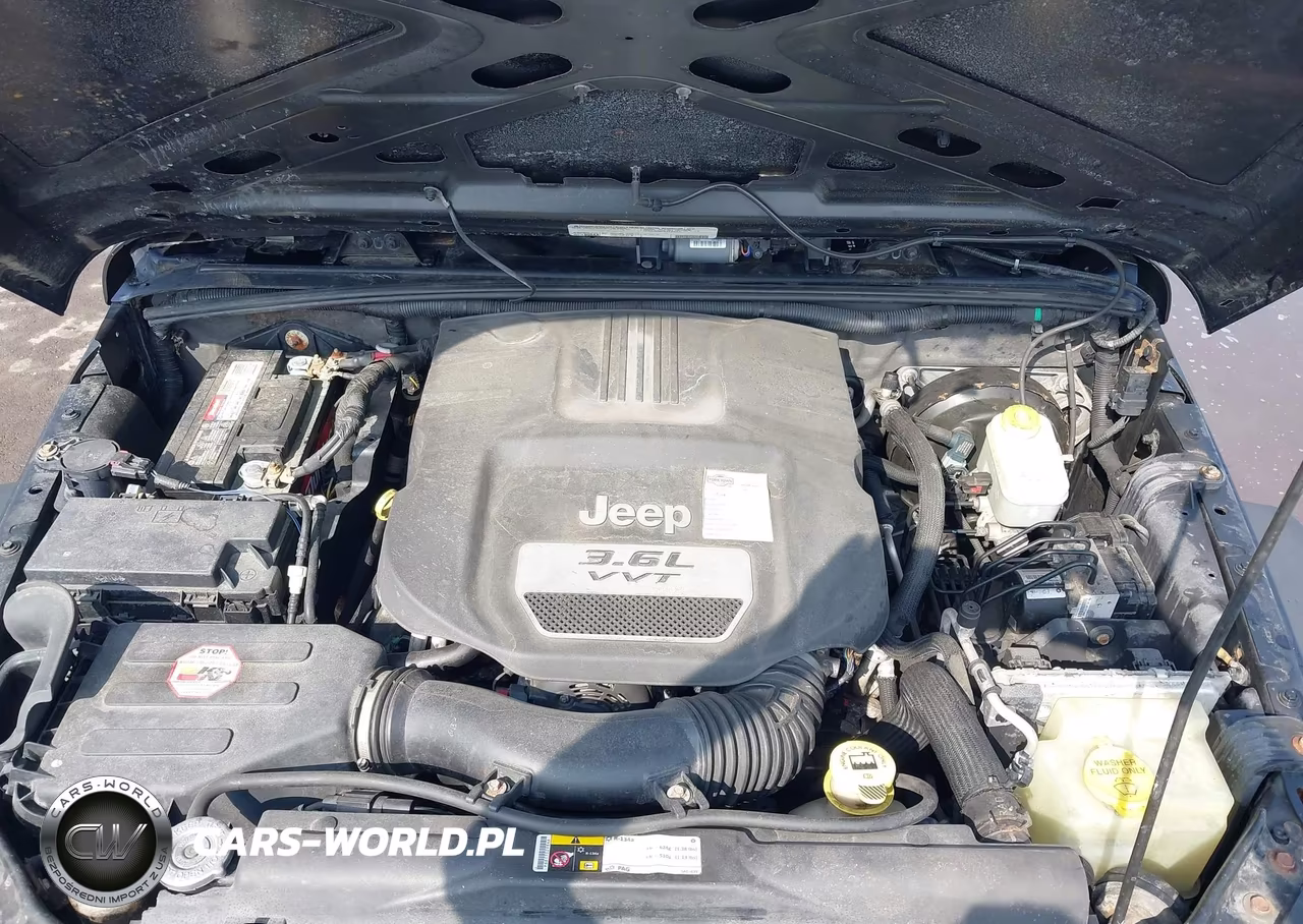 2012 Jeep Wrangler Unlimited Sport VIN:1C4BJWDG4CL209857 - 10