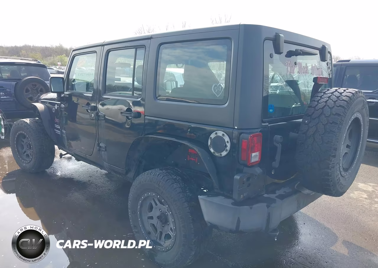 2012 Jeep Wrangler Unlimited Sport VIN:1C4BJWDG4CL209857 - 3
