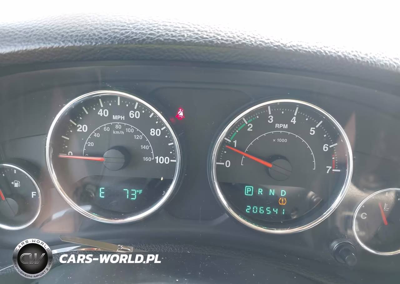 2012 Jeep Wrangler Unlimited Sport VIN:1C4BJWDG4CL209857 - 7