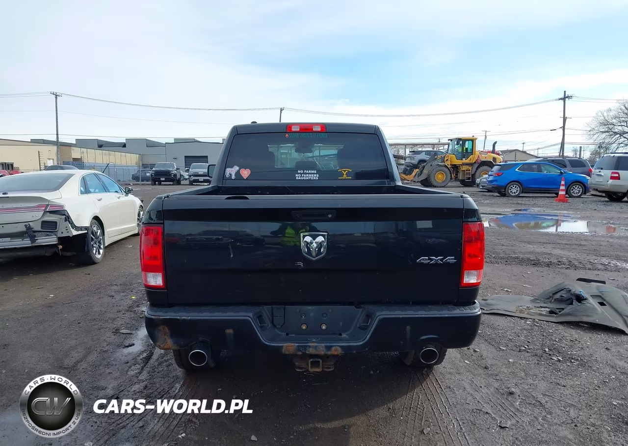 2017 Ram 1500 Express 4X4 6'4 Box VIN:1C6RR7FT8HS565188 - 17