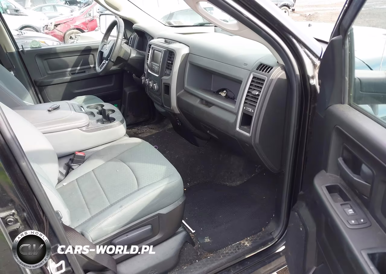 2017 Ram 1500 Express 4X4 6'4 Box VIN:1C6RR7FT8HS565188 - 5