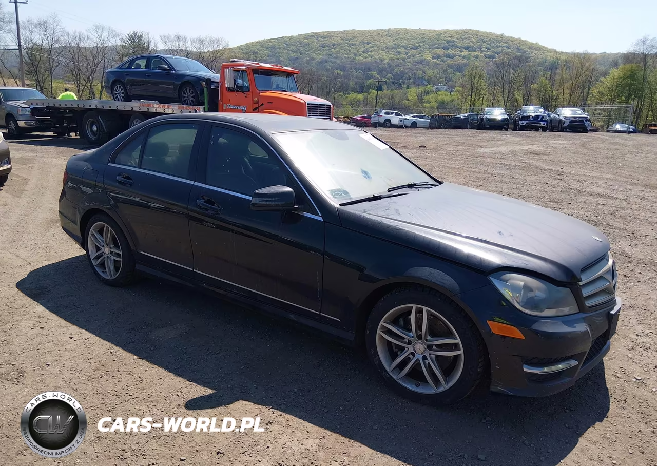 2013 Mercedes-Benz C 300 Sport 4Matic