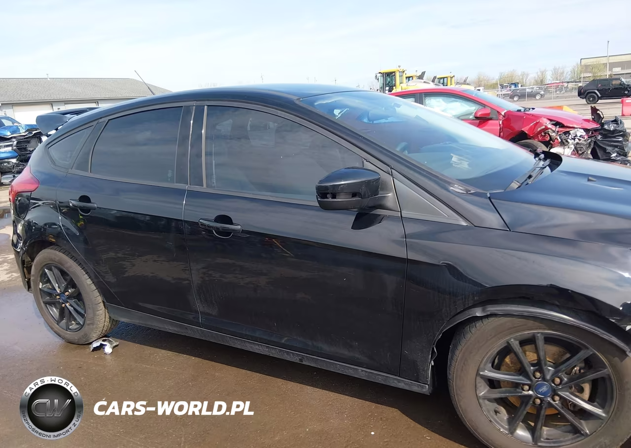 2017 Ford Focus Se VIN:1FADP3K25HL272766 - 13