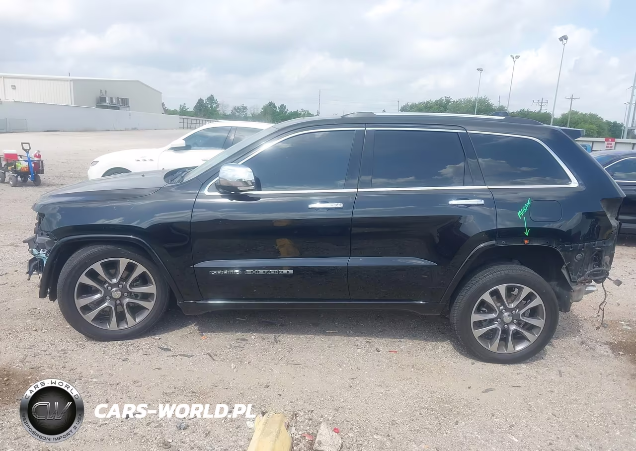 2017 Jeep Grand Cherokee Overland 4X4 VIN:1C4RJFCG2HC790072 - 15