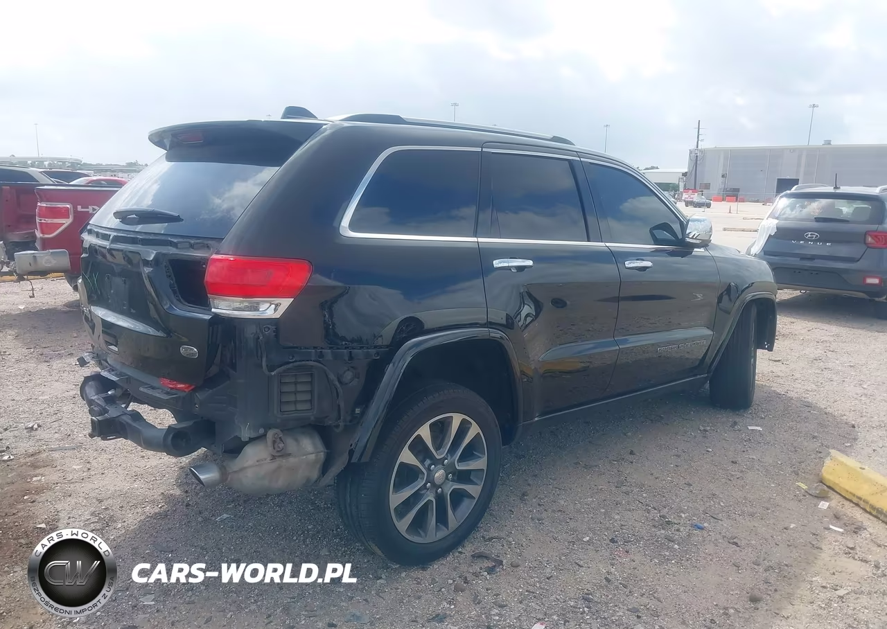 2017 Jeep Grand Cherokee Overland 4X4 VIN:1C4RJFCG2HC790072 - 4