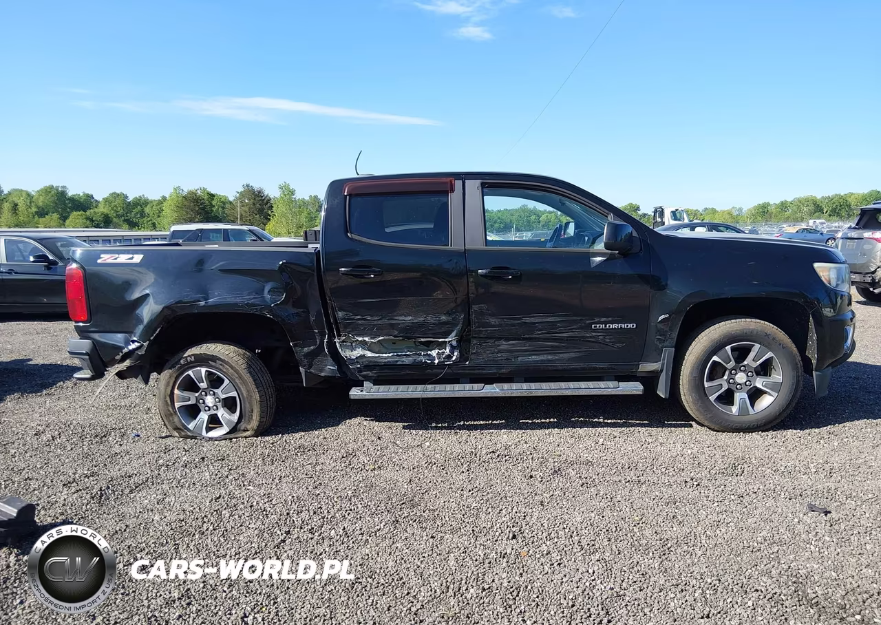 2015 Chevrolet Colorado Z71 VIN:1GCGSCE3XF1147832 - 13