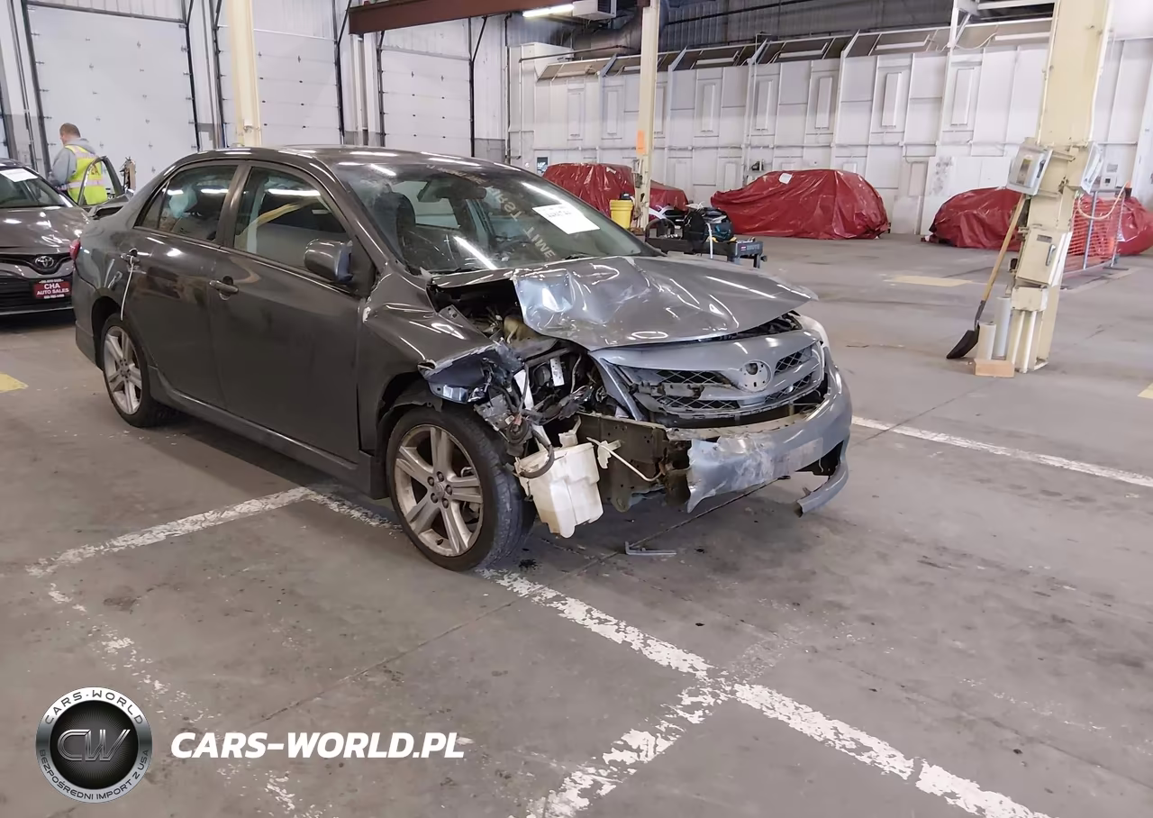 2013 Toyota Corolla S – zdjęcie 1 z 17