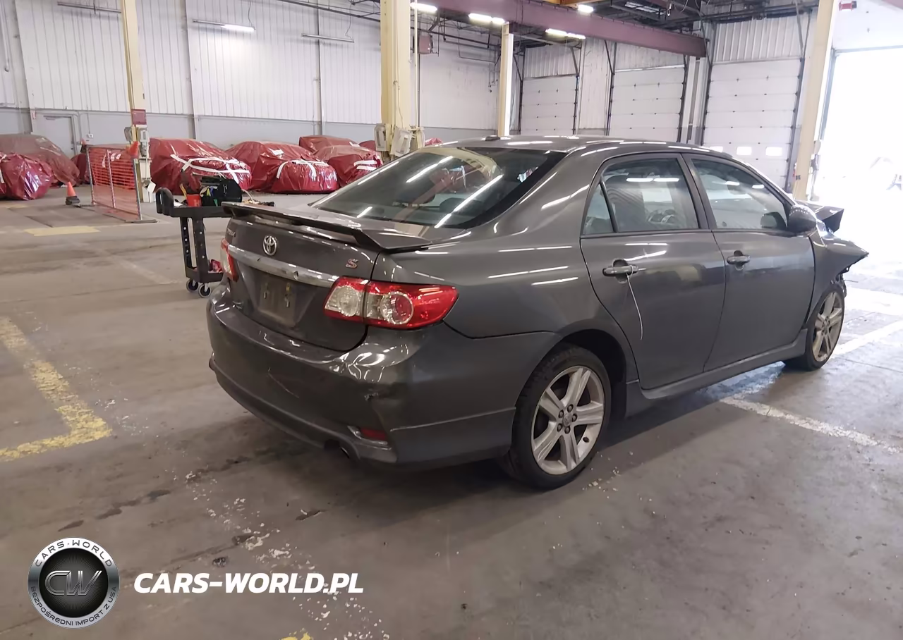 2013 Toyota Corolla S VIN:2T1BU4EE5DC009099 - 4