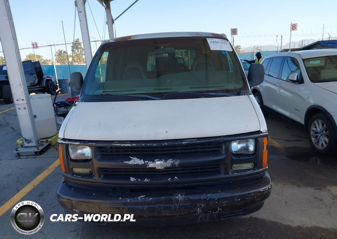 2002 Chevrolet Express VIN:1GCFG15W821195464 - 12