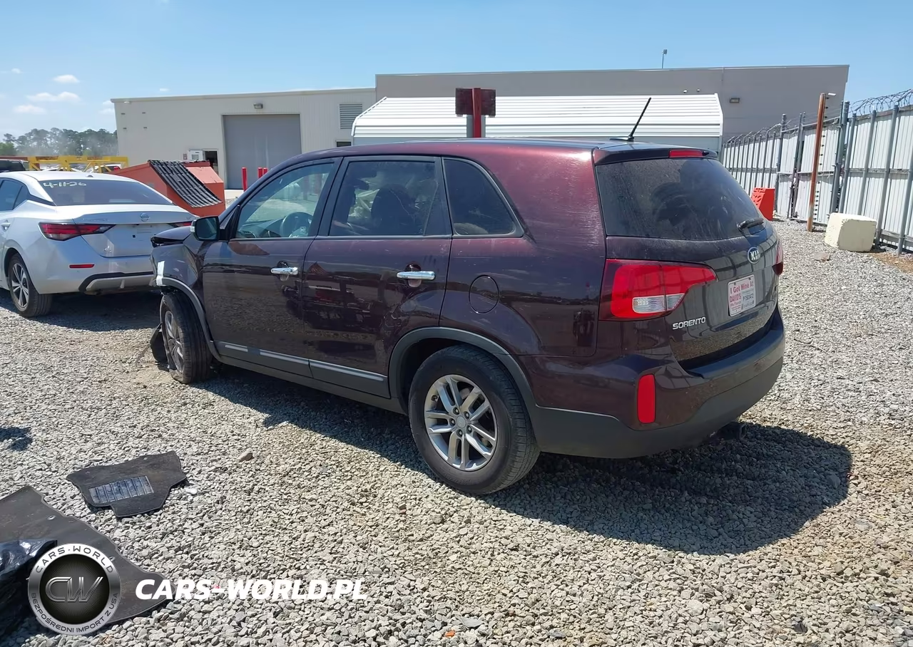 2014 Kia Sorento Lx VIN:5XYKT3A60EG473094 - 3
