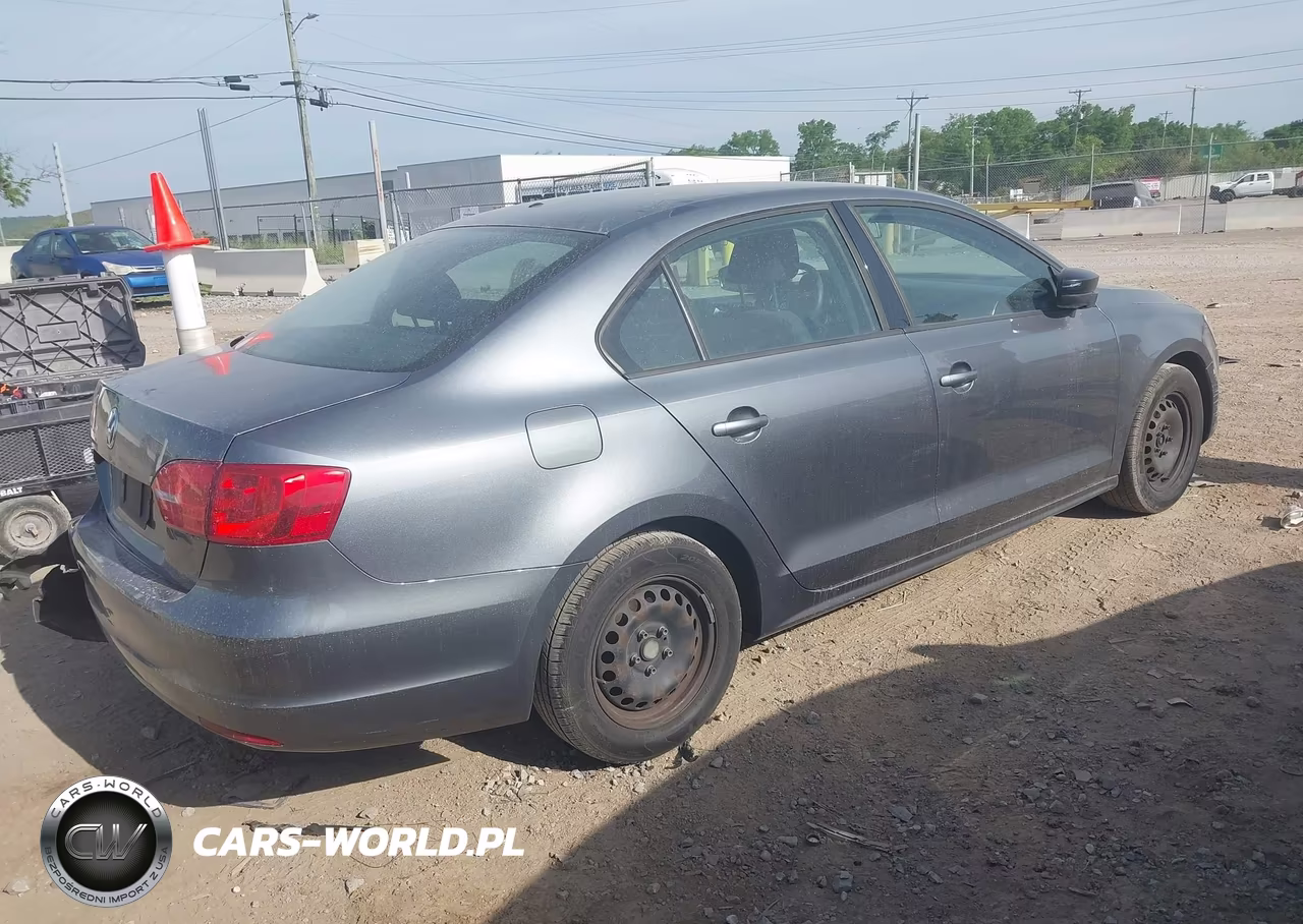 2014 Volkswagen Jetta 2.0L S VIN:3VW2K7AJ6EM223048 - 4