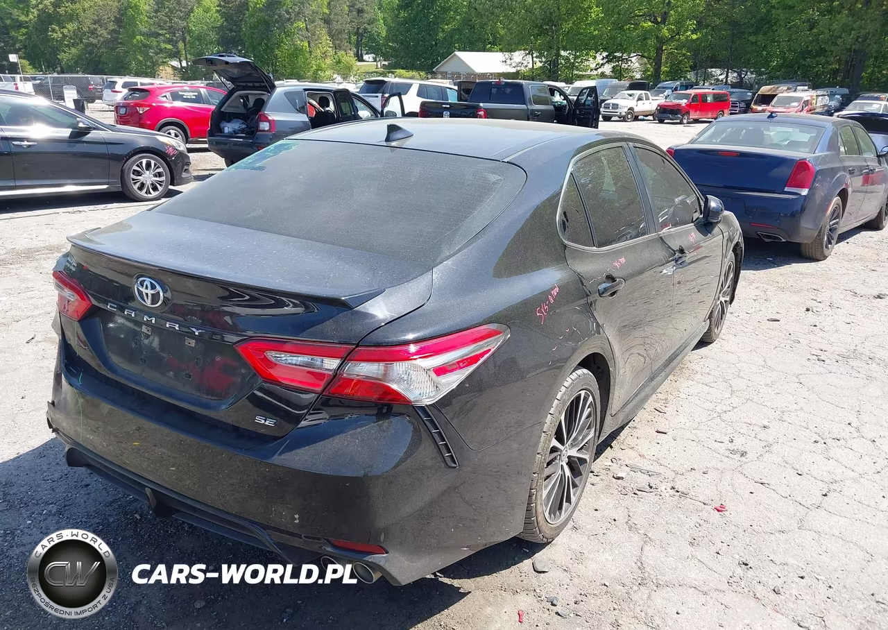 2019 Toyota Camry Se VIN:4T1B11HK4KU690019 - 4