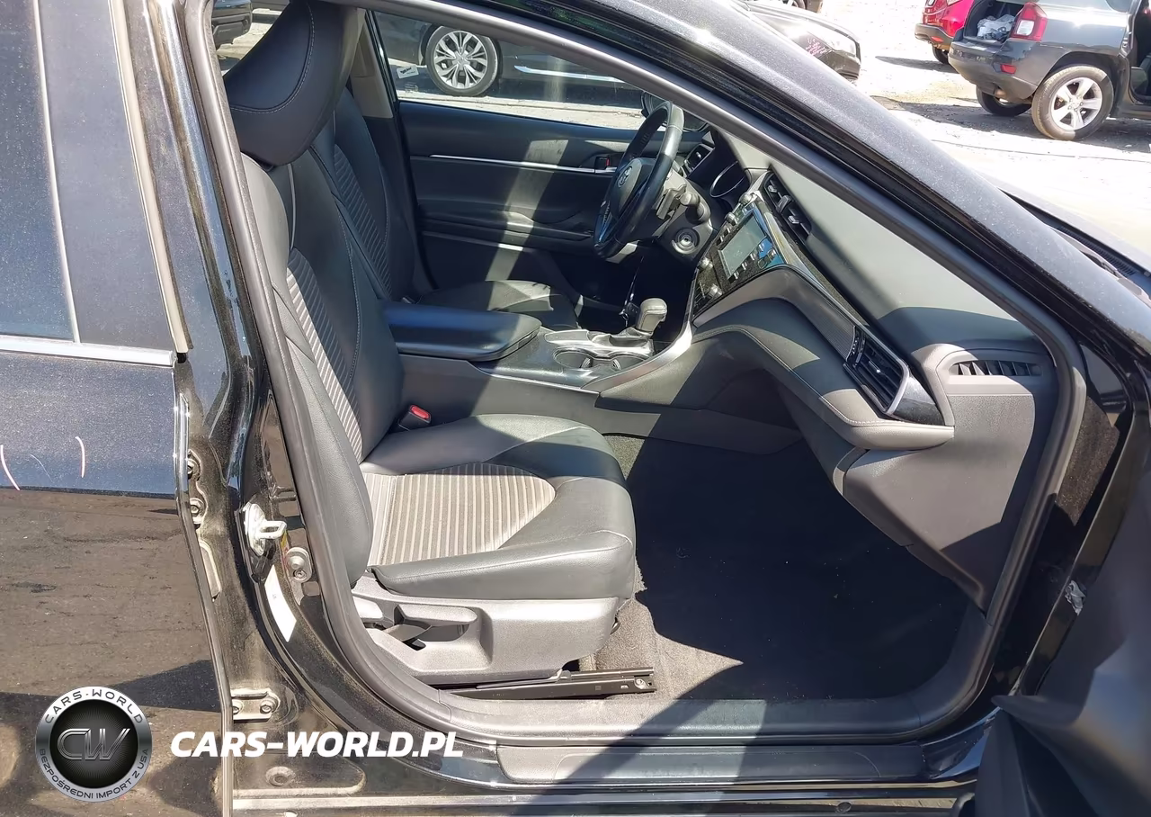 2019 Toyota Camry Se VIN:4T1B11HK4KU690019 - 5
