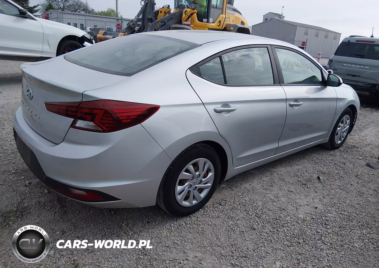 2019 Hyundai Elantra Se VIN:KMHD74LF3KU774318 - 4