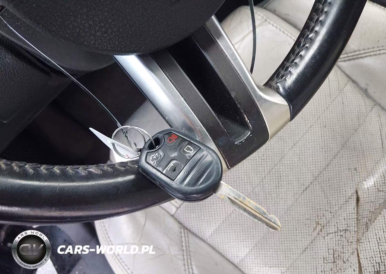 2013 Ford Mustang V6 Premium VIN:1ZVBP8EM1D5237164 - 11