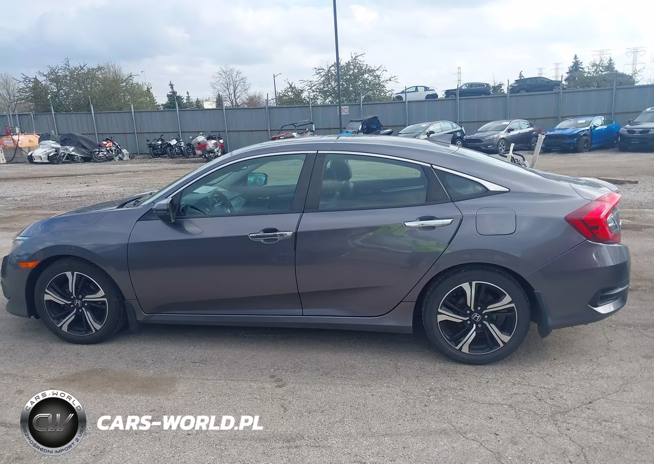 2017 Honda Civic Touring VIN:19XFC1F98HE015247 - 14