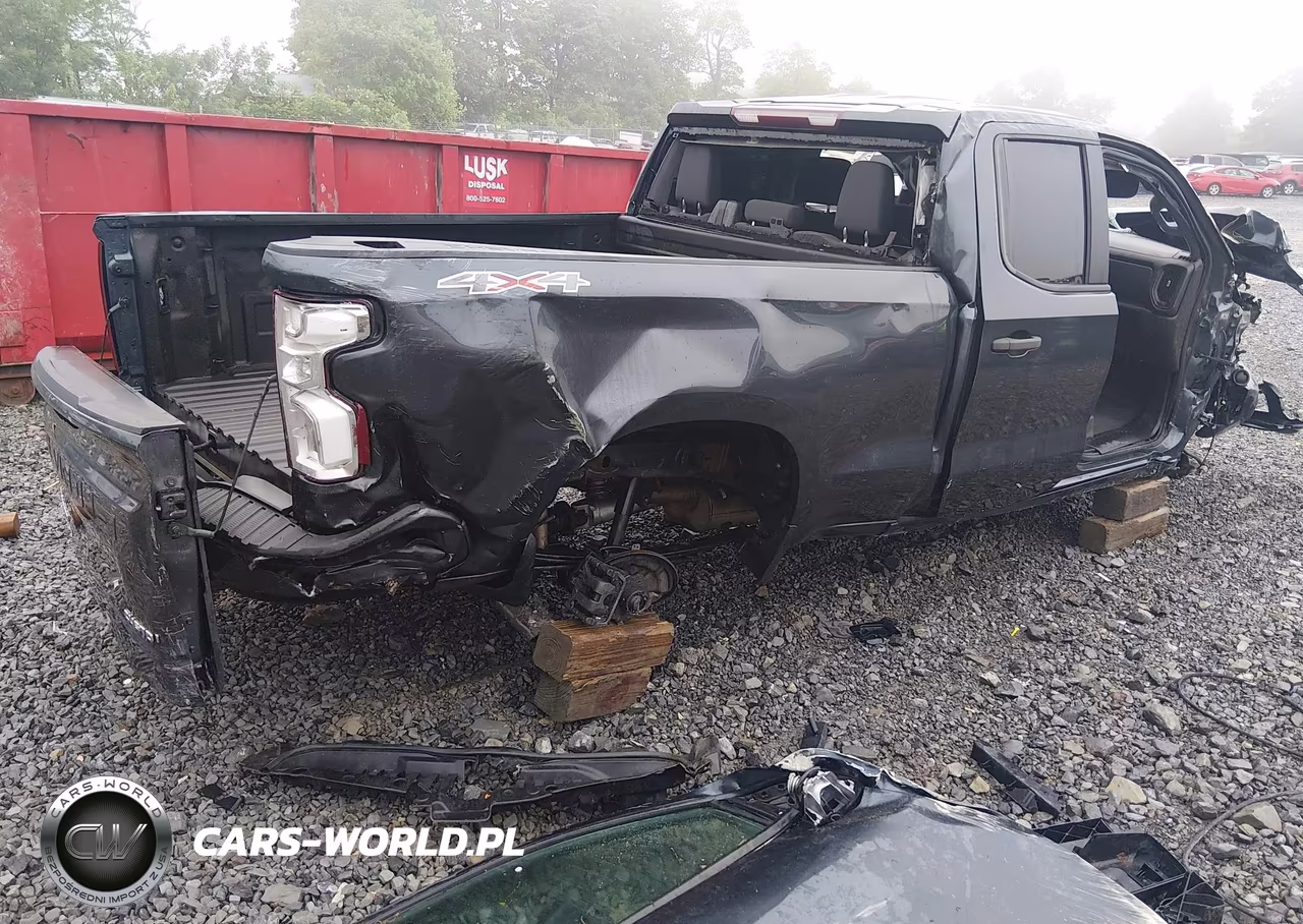 2020 Chevrolet Silverado 1500 4Wd Standard Bed Custom VIN:1GCRYBEH6LZ307117 - 4