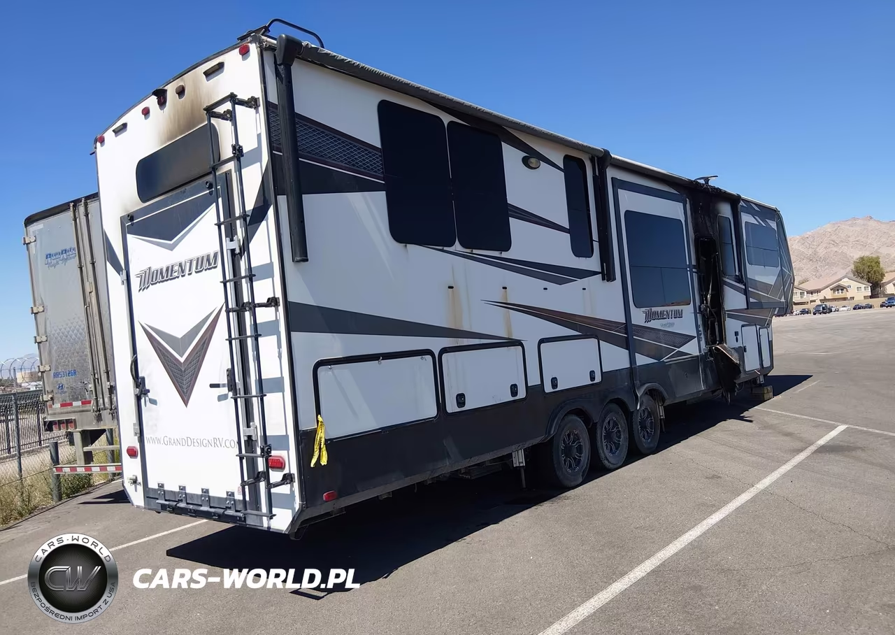 2018 Grand Design Rv VIN:573FM4334J1207085 - 4